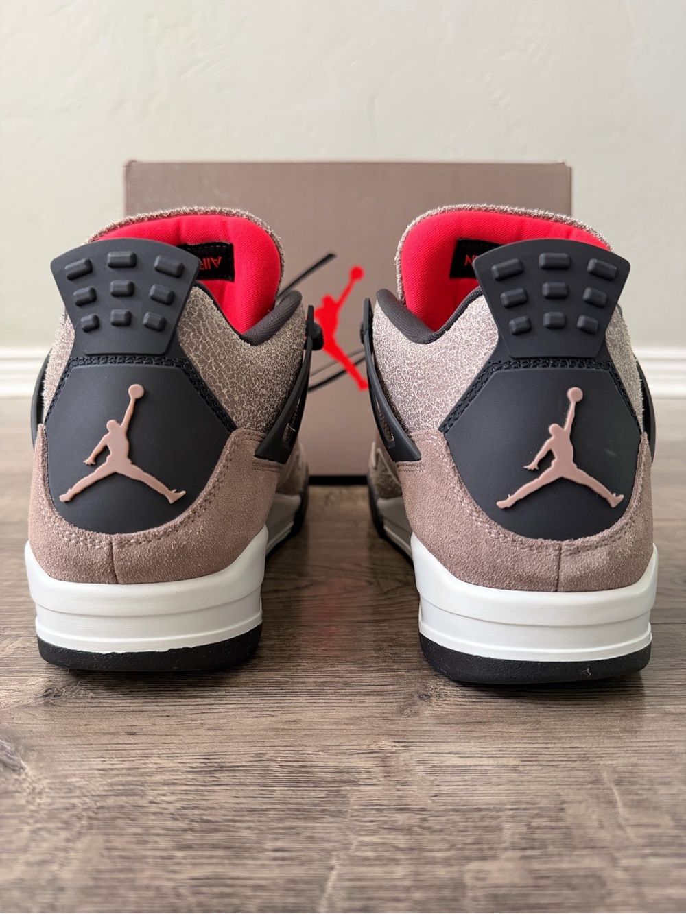 Nike Air Jordan 4 Retro Taupe Haze Mens Size 9 DB0732-200 OG Box Sneaker - Picture 5 of 13